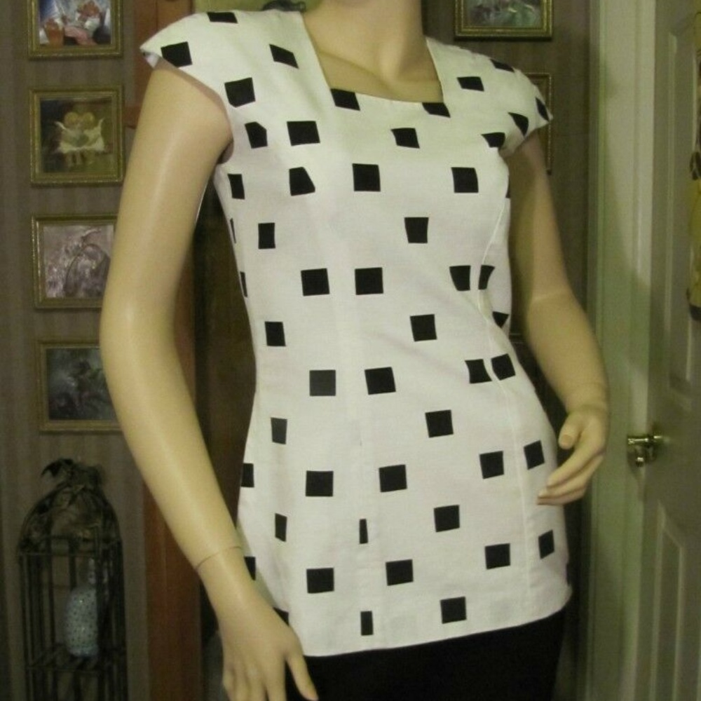 Althuser Black & White Dress size 4